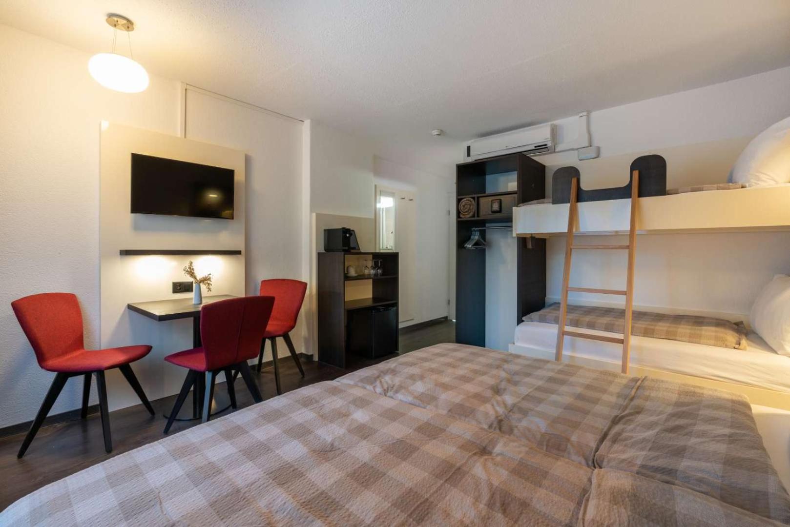 Derby - Action & Relax Hub Interlaken