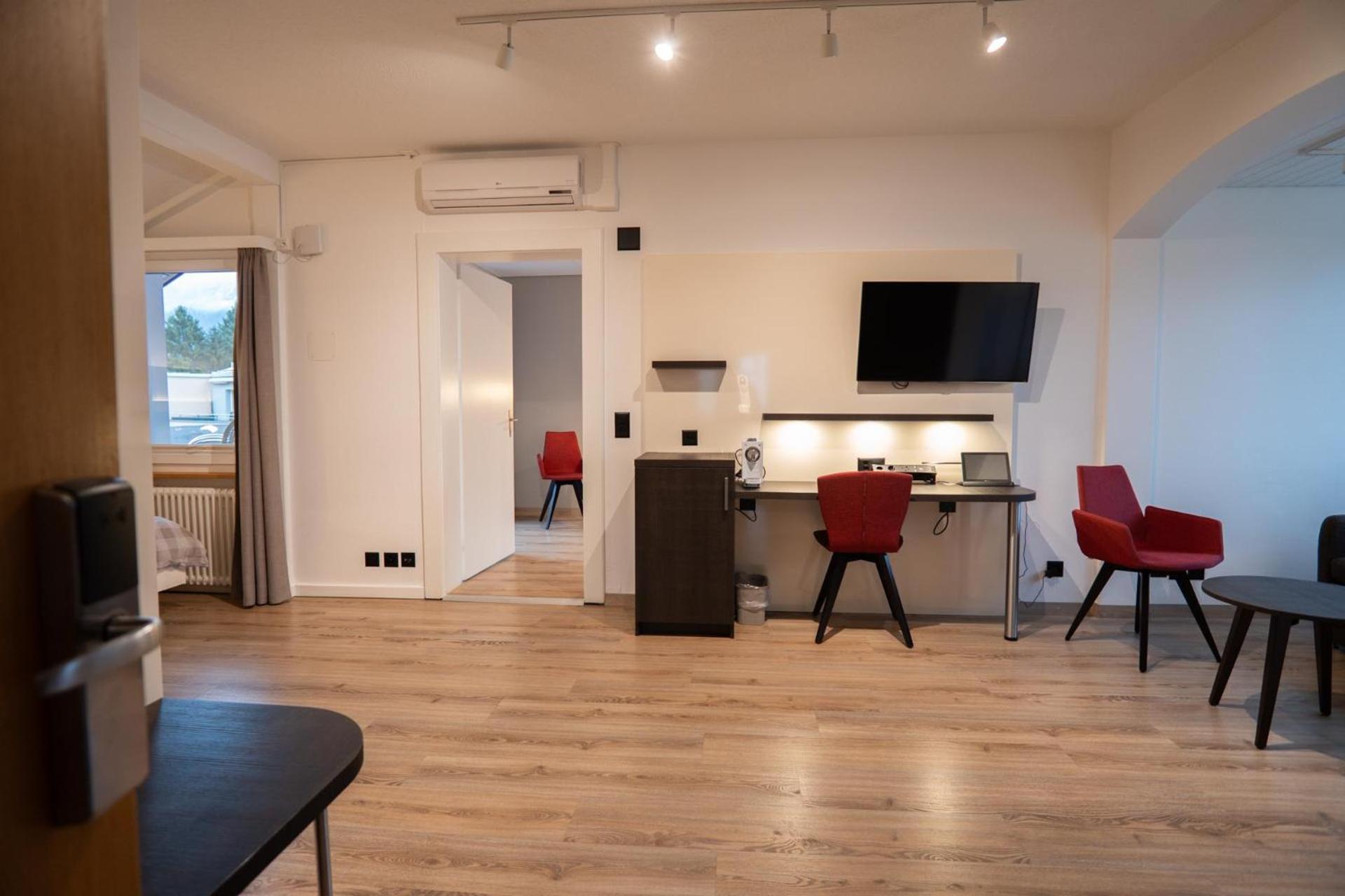 Hotel Derby - Action & Relax Hub Entrelagos